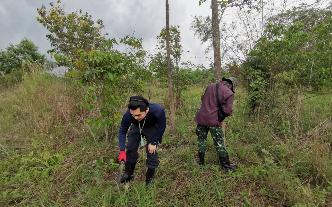 วันที่​ 22 เมษายน​ 2565​ ส่วน​อนุรักษ์​สัตว์ป่า​ การติดตามละมั่งฯ ปฏิบัติงานติดตามละมั่งหลังการปล่อยคืนสู่ธรรมชาติ ณ เขตรักษาพันธุ์สัตว์ป่าพนมดงรัก ประจำเดือนเมษายน 2565