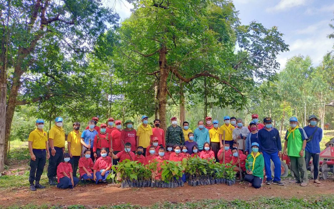 วันที่ 17 มิถุนายน 2565  สถานีควบคุมไฟป่าบุณฑริก-ยอดมน ดำเนินกิจกรรมปลูกต้นไม้ ณ บริเวณวัดบ้านหินสูง