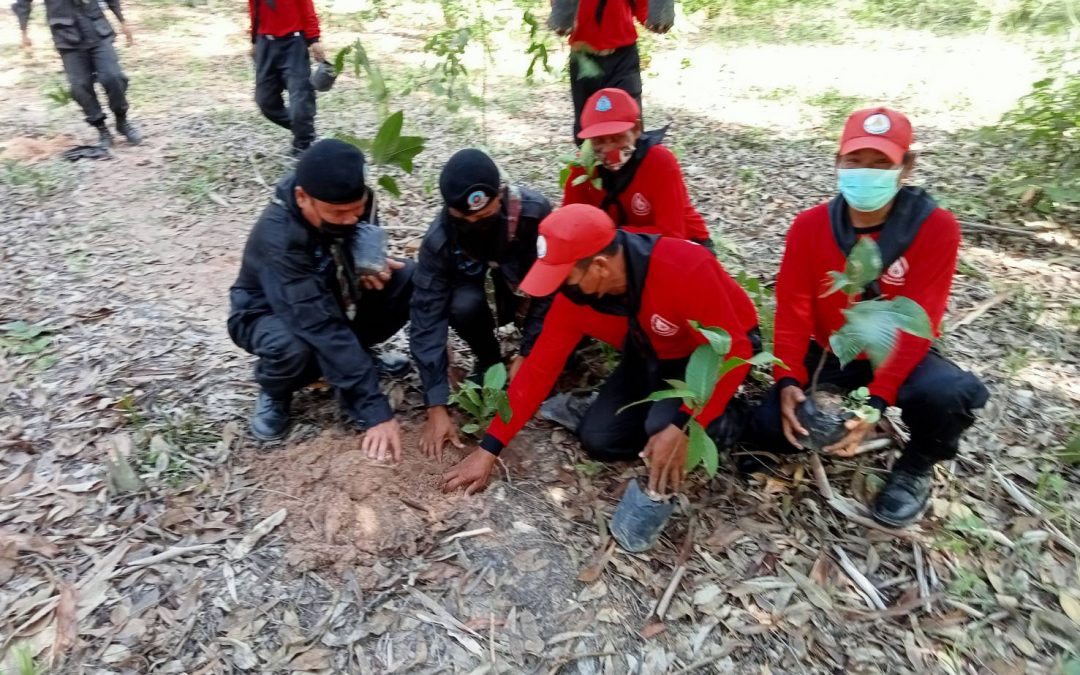 วันที่ 16​ มิถุนายน​ พ.ศ.​ 2565 สถานีควบคุมไฟป่าห้วยทับทัน-ห้วยสำราญ​ ร่วมกิจกรรมโครงการปลูกป่า​เพื่ออนุรักษ์​ฟื้นฟู​ ป่าต้นน้ำ​ ป่าชายเลน​ และป้องกันไฟป่า