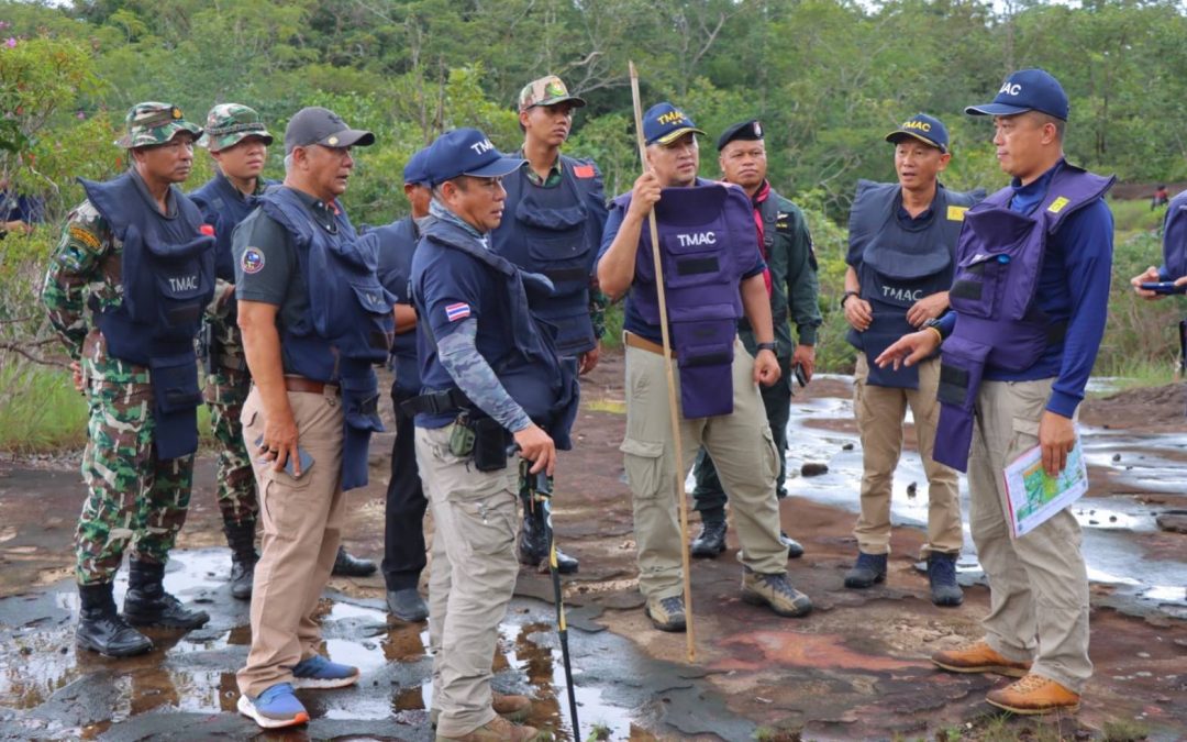 ขสป.พนมดงรัก ตรวจสอบทางกายภาพ พื้นที่อันตรายที่ได้รับการยืนยันว่ามีทุ่นระเบิด บริเวณช่องโดนโป พลาญตากผ้า