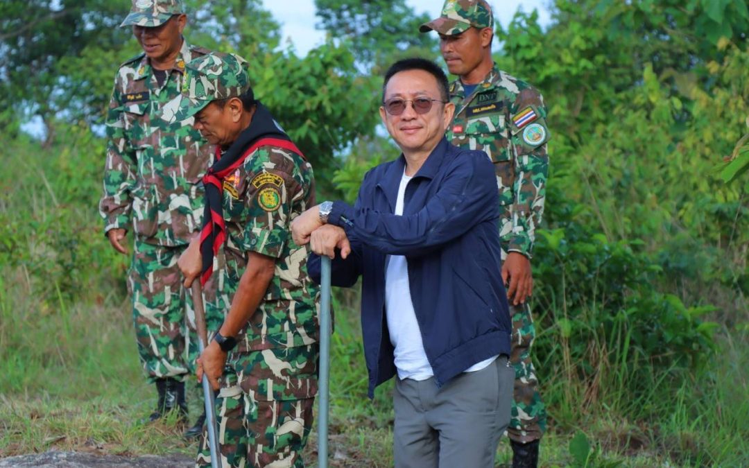 ผอ.พิชัย นำทีมตะลุยทำโป่งเทียม ณ ทุ่งกบาลกะไบ