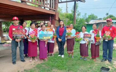 สถานีควบคุมไฟป่าภูสีฐาน ลงพื้นที่เคาะประตูบ้าน รณรงค์ป้องกันไฟป่า จ.มุกดาหาร